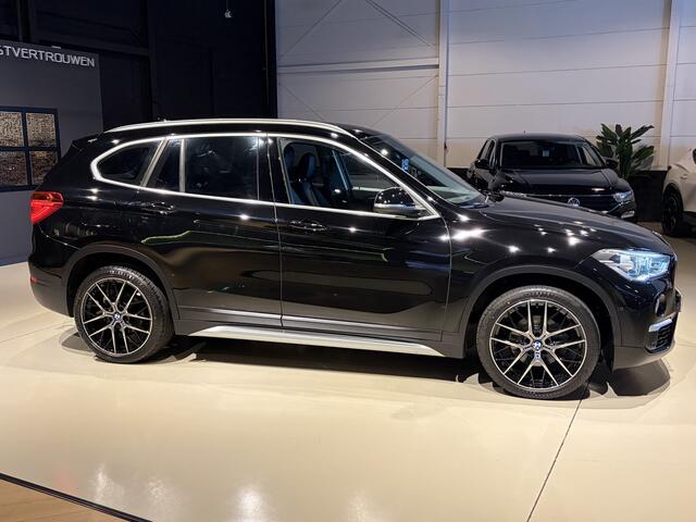 BMW X1 sDrive 1.8i Exe Aut Navi|LED|Cruis|PDC|Camera Zwart