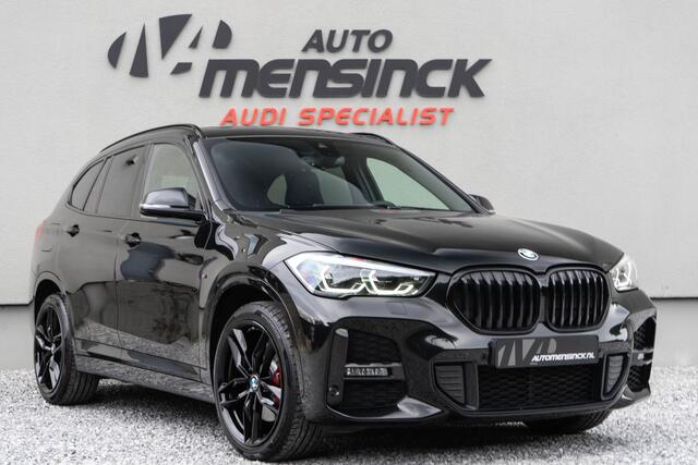 BMW X1 xDrive25e High Executive Edition / M-Sport/ Virtual Cockpit/ Afneembare Trekhaak/ 93kW (126PK)