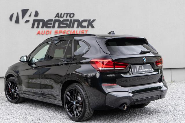 BMW X1 xDrive25e High Executive Edition / M-Sport/ Virtual Cockpit/ Afneembare Trekhaak/ 93kW (126PK)