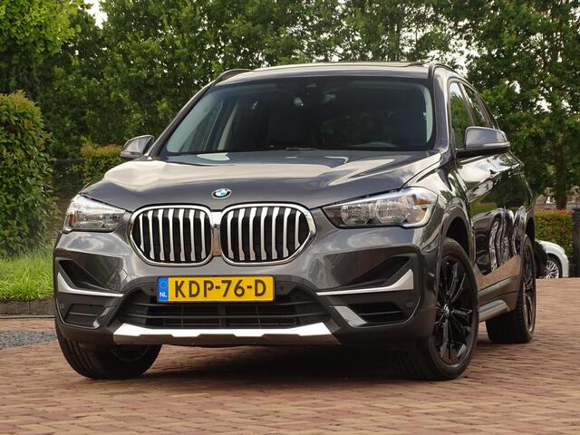 BMW X1 xDrive20i | Pano | HarmanKardon | Trekhk | Leer | Stoelverw | Cam | FULL!