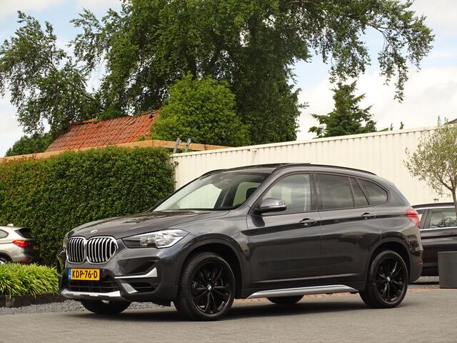 BMW X1 xDrive20i | Pano | HarmanKardon | Trekhk | Leer | Stoelverw | Cam | FULL!