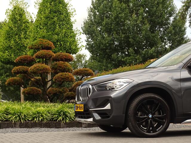 BMW X1 xDrive20i | Pano | HarmanKardon | Trekhk | Leer | Stoelverw | Cam | FULL!