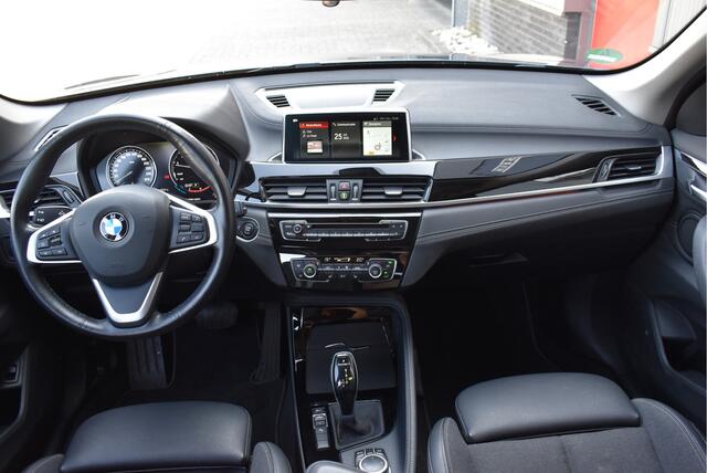 BMW X1 sDrive20i High Executive 192pk Adaptive cruise, Sportstoelen, Afn. trekhaak, Keyless, Elek. achterklep