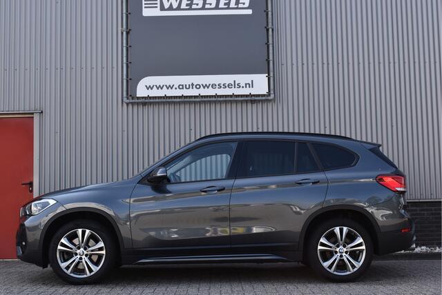 BMW X1 sDrive20i High Executive 192pk Adaptive cruise, Sportstoelen, Afn. trekhaak, Keyless, Elek. achterklep