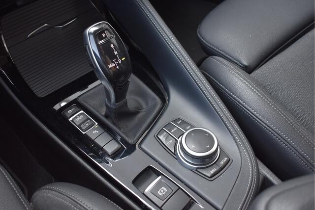 BMW X1 sDrive20i High Executive 192pk Adaptive cruise, Sportstoelen, Afn. trekhaak, Keyless, Elek. achterklep