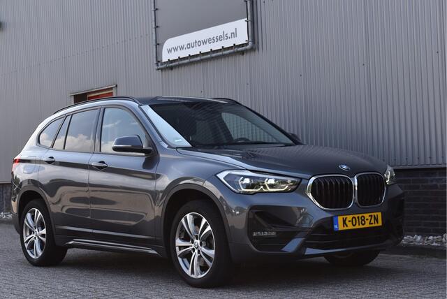 BMW X1 sDrive20i High Executive 192pk Adaptive cruise, Sportstoelen, Afn. trekhaak, Keyless, Elek. achterklep