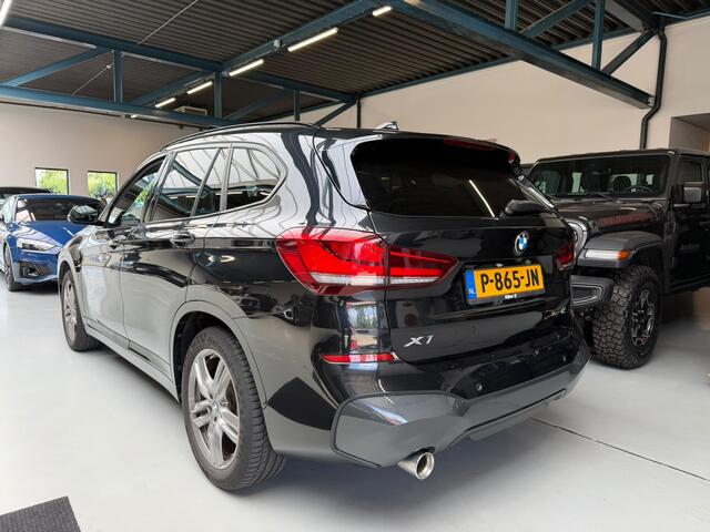 BMW X1 sDrive18i Executive M Sport Navi Plus Head-Up Display 18 Inch LED