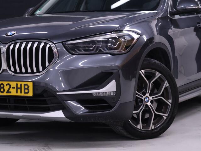 BMW X1 sDrive20i High Executive Edition [SCHUIFKANTELDAK, STOELVERWARMING, HEAD-UP, TREKHAAK AFNEEMBAAR, CAMERA, VOL LEDER, LED, PDC V+A, CRUISE CONTROL, NAVIGATIE, CLIMATE, ELEKTRISCHE ACHTERKLEP, HIFI SOUND, NIEUWSTAAT]