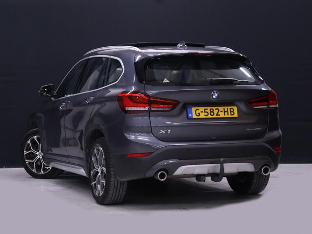 BMW X1 sDrive20i High Executive Edition [SCHUIFKANTELDAK, STOELVERWARMING, HEAD-UP, TREKHAAK AFNEEMBAAR, CAMERA, VOL LEDER, LED, PDC V+A, CRUISE CONTROL, NAVIGATIE, CLIMATE, ELEKTRISCHE ACHTERKLEP, HIFI SOUND, NIEUWSTAAT]