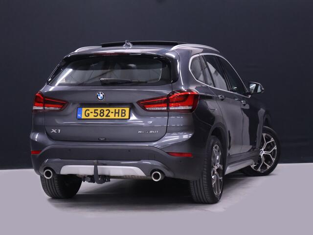 BMW X1 sDrive20i High Executive Edition [SCHUIFKANTELDAK, STOELVERWARMING, HEAD-UP, TREKHAAK AFNEEMBAAR, CAMERA, VOL LEDER, LED, PDC V+A, CRUISE CONTROL, NAVIGATIE, CLIMATE, ELEKTRISCHE ACHTERKLEP, HIFI SOUND, NIEUWSTAAT]