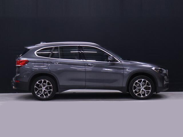 BMW X1 sDrive20i High Executive Edition [SCHUIFKANTELDAK, STOELVERWARMING, HEAD-UP, TREKHAAK AFNEEMBAAR, CAMERA, VOL LEDER, LED, PDC V+A, CRUISE CONTROL, NAVIGATIE, CLIMATE, ELEKTRISCHE ACHTERKLEP, HIFI SOUND, NIEUWSTAAT]