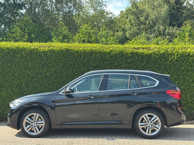 BMW X1 sDrive 20i M-sport Trekhaak 1800KG Panoramadak Sportstoel