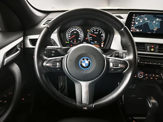 BMW X1 xDrive25e High Executive | M-Sport | Navigatie | Stoelverwarming | Camera |