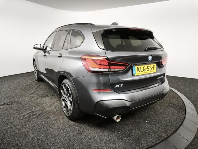 BMW X1 xDrive25e High Executive | M-Sport | Navigatie | Stoelverwarming | Camera |