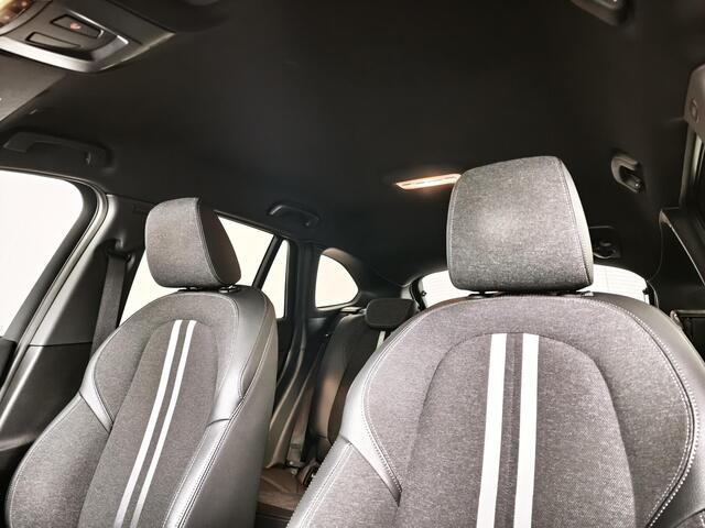 BMW X1 xDrive25e High Executive | M-Sport | Navigatie | Stoelverwarming | Camera |