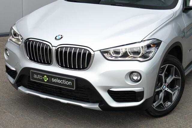 BMW X1 sDrive20i Corporate Lease High Executive X-Line / Camera