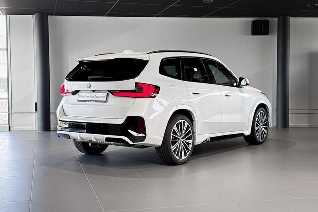 BMW X1 xDrive30e | M Sport | Glazen Panoramadak | Harman Kardon | Achteruitrijcamera | Trekhaak |