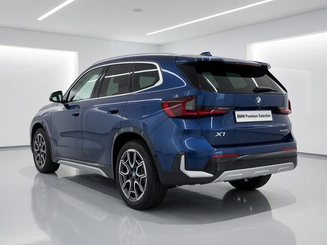 BMW X1 xDrive25e xLine | 19" | Panorama | Trekhaak