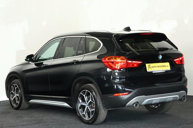 BMW X1 sDrive20i xLine HUD / Navi / Camera / Cruise / Half leder / LED