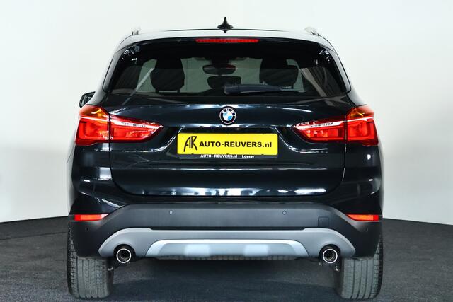 BMW X1 sDrive20i xLine HUD / Navi / Camera / Cruise / Half leder / LED