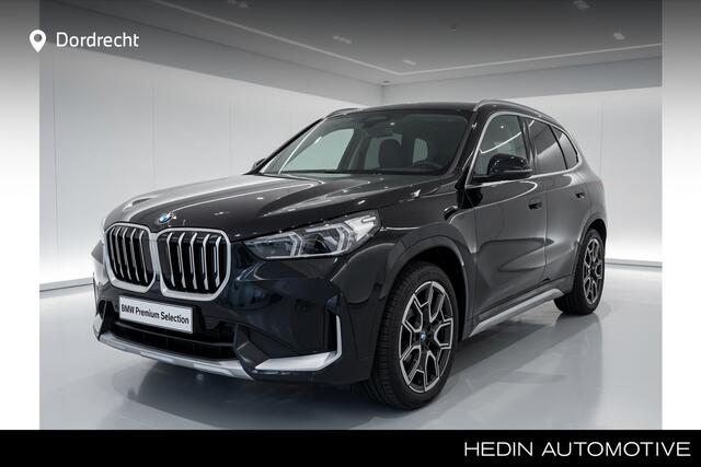 BMW X1 xDrive25e xLine | Panorama | 19" | Trekhaak