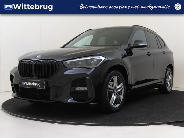 BMW X1 sDrive18i High Executive | M Sport | Head Up Display | Elek. Achterklep | Stoelverwarming | | Camera | Navigatie |