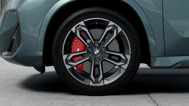 BMW X1 xDrive25e M Sport Automaat / Trekhaak / Panoramadak / Sportstoelen / Comfort Access / Achteruitrijcamera / Harman Kardon