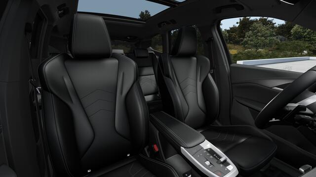 BMW X1 xDrive25e M Sport Automaat / Trekhaak / Panoramadak / Sportstoelen / Comfort Access / Achteruitrijcamera / Harman Kardon