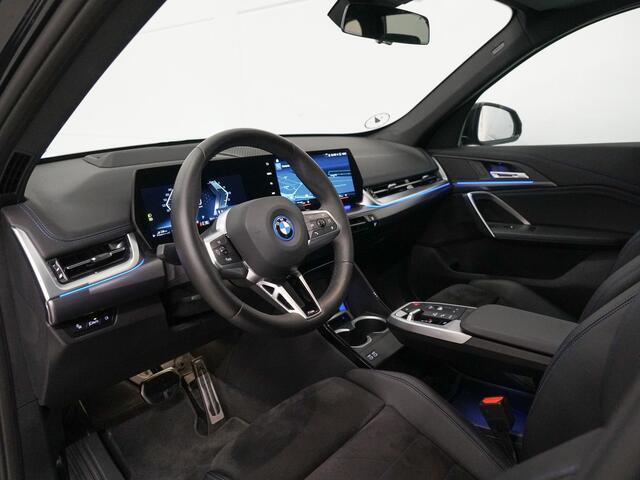 BMW X1 xDrive25e M-Sport | Panoramadak | CoPilot | Head Up | Stuurverwarming