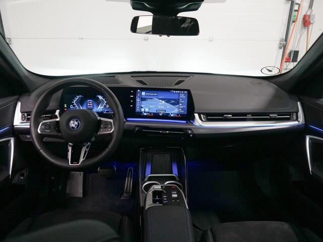 BMW X1 xDrive25e M-Sport | Panoramadak | CoPilot | Head Up | Stuurverwarming
