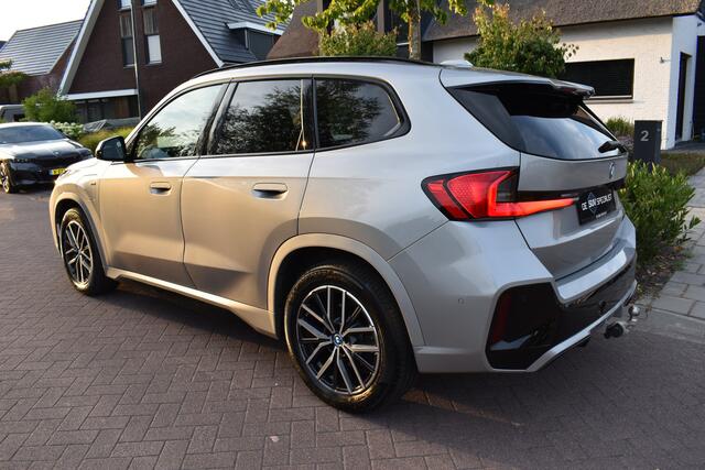 BMW X1 xDrive30e M-SPORT, PANO TREKHAAK