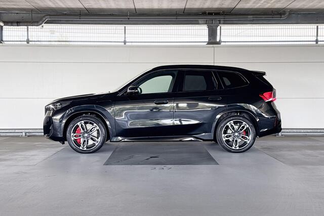 BMW X1 xDrive25e Optimized Edition | M Sportpakket Pro | Innovation Pack | Travel Pack | Trekhaak | Huisselectie