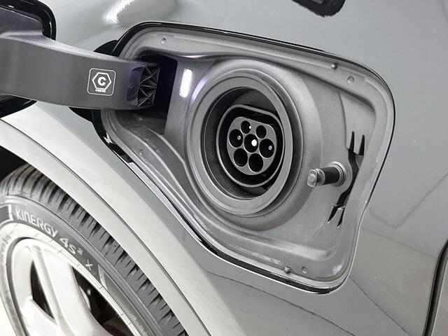 BMW X1 xDrive25e Executive | Navigatie | Climate control | Parkeersensoren | 17" Lichtmetalen velgen