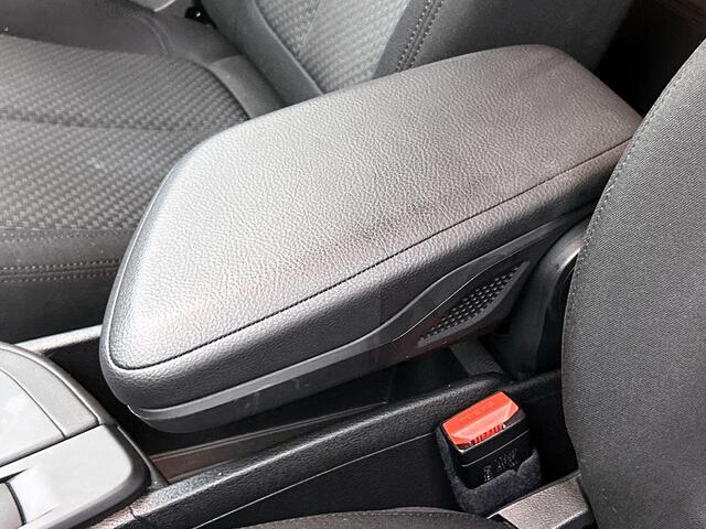BMW X1 xDrive25e Executive | Navigatie | Climate control | Parkeersensoren | 17" Lichtmetalen velgen