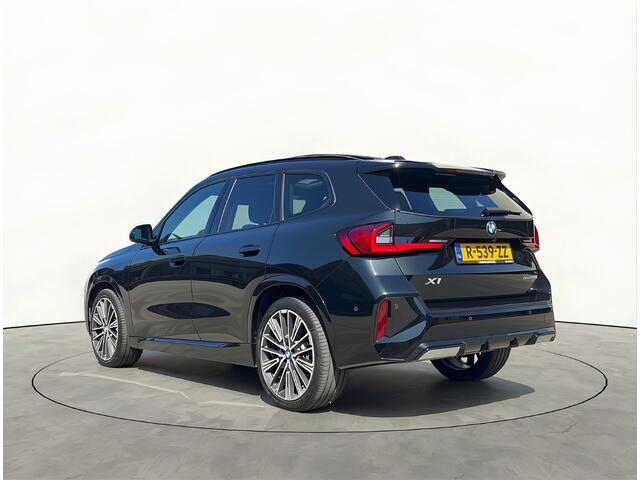 BMW X1 xDrive23i 218PK M-Sport Individual Pano Head-UP Harman-Kardon 360 Camera