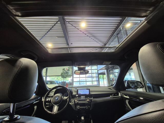 BMW X1 xDrive25e eDrive Edition Panorama | 19" | Camera | Electrische stoelen | CarPlay