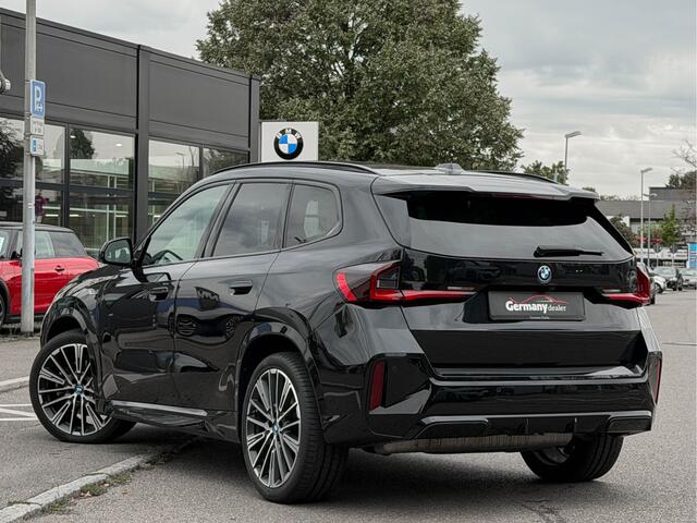 BMW X1 xDrive30e M-Zetels Pano H&K-Audio Led 20-Inch Drive-A-Pro Keyless Tr.Haak VOL!