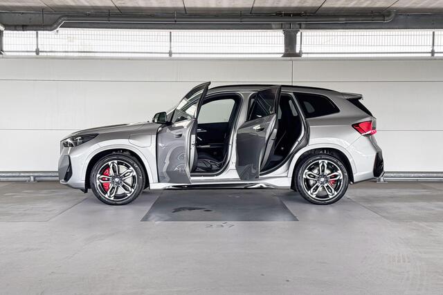 BMW X1 xDrive25e | M Sportpakket Pro | Premium Pack | Travel Pack | Huisselectie