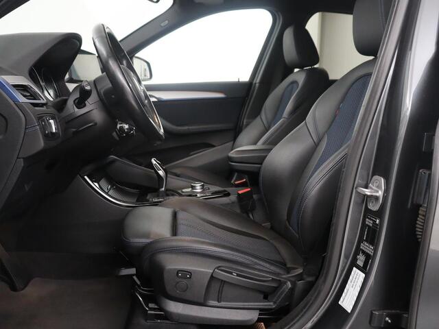 BMW X1 sDrive18i High Executive M-sport | Head-up | Half Leder | Adaptive cruise | Full LED | Climate control | Stoelverwarming | Navigatie | Park assist | Camera |