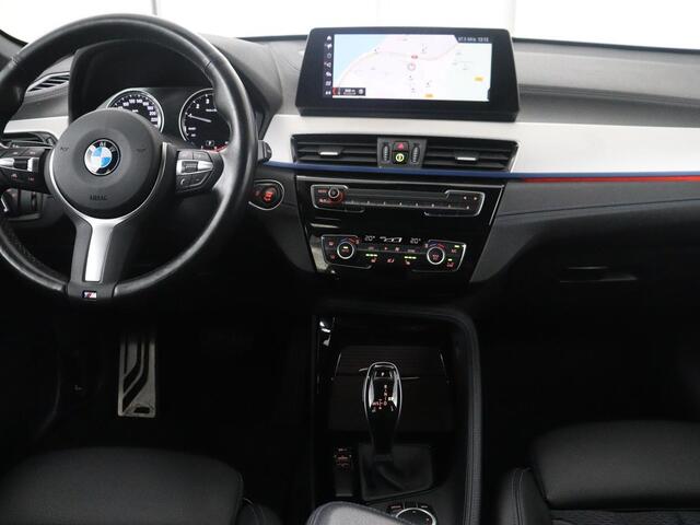 BMW X1 sDrive18i High Executive M-sport | Head-up | Half Leder | Adaptive cruise | Full LED | Climate control | Stoelverwarming | Navigatie | Park assist | Camera |