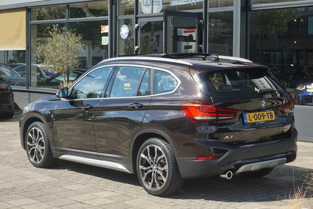BMW X1 xDrive25e eDrive Edition | Nederlandse auto NAP | Panodak | Head-Up