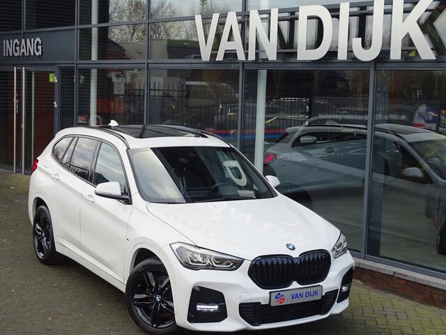 BMW X1 xDrive25e High Exe M Sport Pano.Dak Driving Ass.Plus Head-Up Trekhaak Memory 18'' LM Velgen