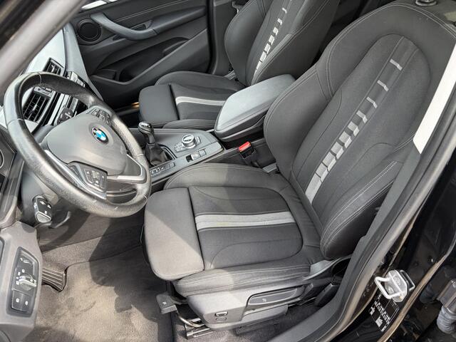 BMW X1 sDrive18i Centennial Executive / NAVI / CRUISE / AIRCO / TREKHAAK / 101dkm! NAP!