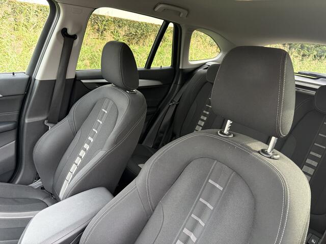 BMW X1 sDrive18i Centennial Executive / NAVI / CRUISE / AIRCO / TREKHAAK / 101dkm! NAP!