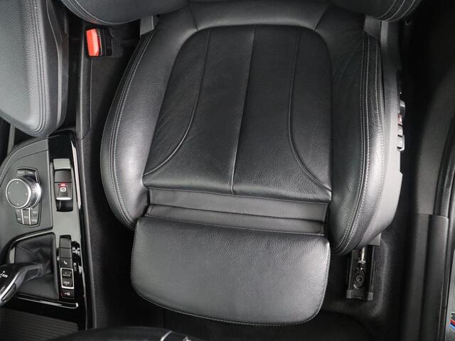 BMW X1 sDrive20i High Executive M-sport | Leder | Memory | Harman/Kardon | Head-up | Cruise control | Stoelverwarming | Climate control | Navigatie | Bluetooth | Park assist | Elektrische achterklep
