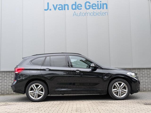 BMW X1 sDrive18i Executive | M-Sport | Panorama | LED| Camera