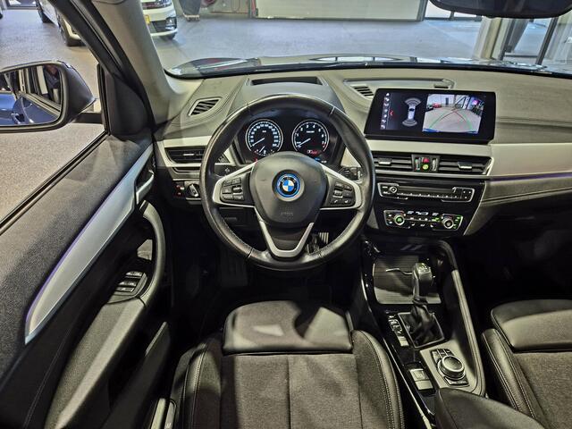 BMW X1 xDrive25e High Executive Sport Line | Blackline Blue | Camera | HUD | Stoelverwarming