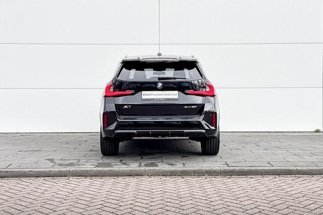 BMW X1 xDrive23i M Sportpakket Pro | Trekahaak | Harman Kardon | Harman Kardon
