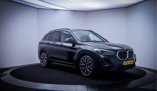 BMW X1 25e XDr. SPORTLINE Executive FULL LED | HARMAN KARDON | HUD