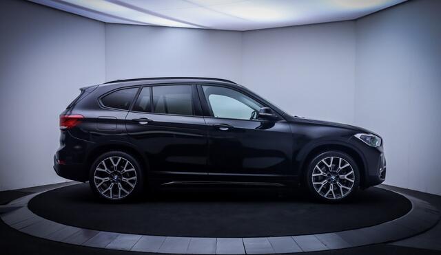 BMW X1 25e XDr. SPORTLINE Executive FULL LED | HARMAN KARDON | HUD